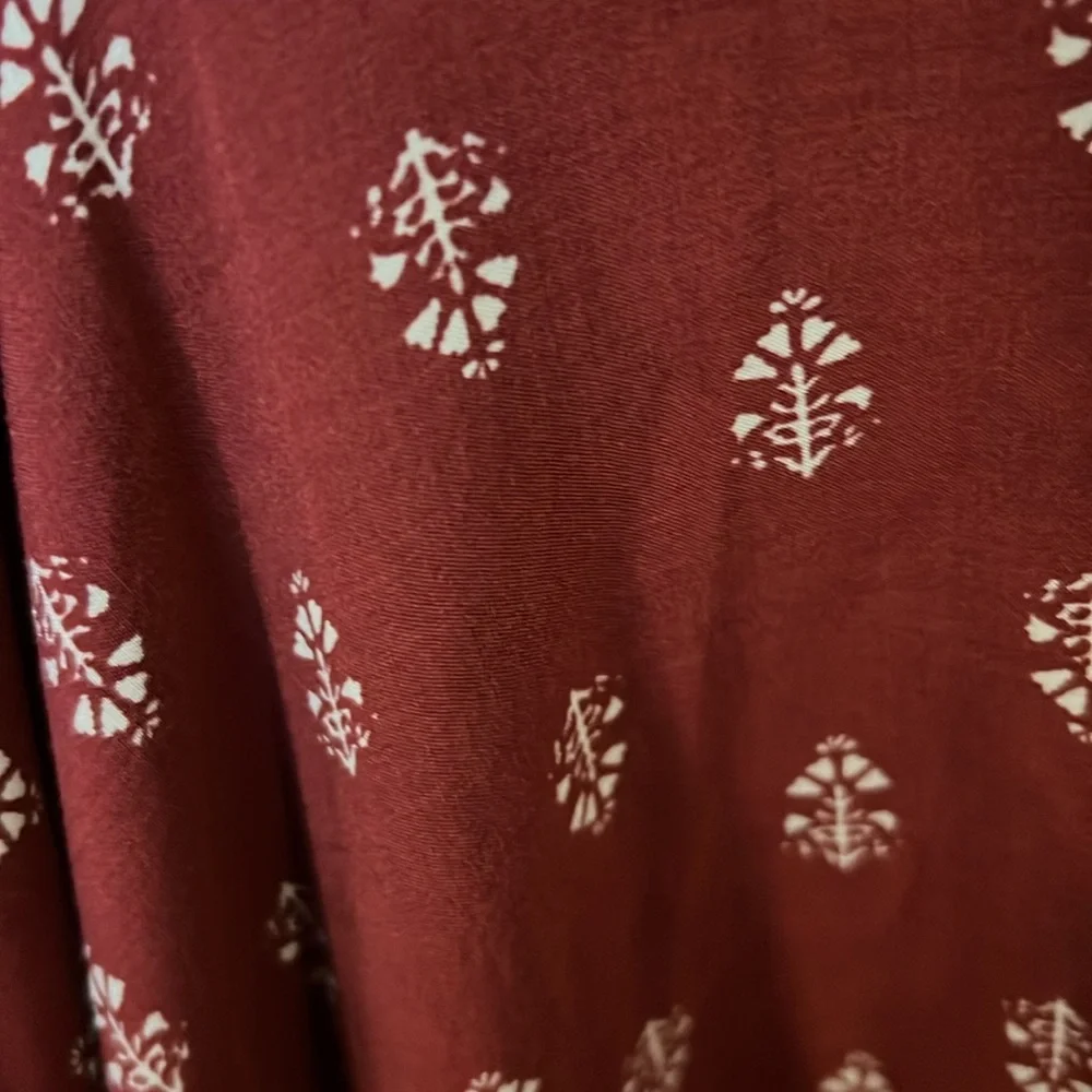 XL Old Navy Burgundy Spaghetti Strap Dress - Picture 3 of 5